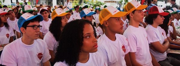 Alcald&iacute;a de Cali y Univalle presentan Becados para el Progreso.